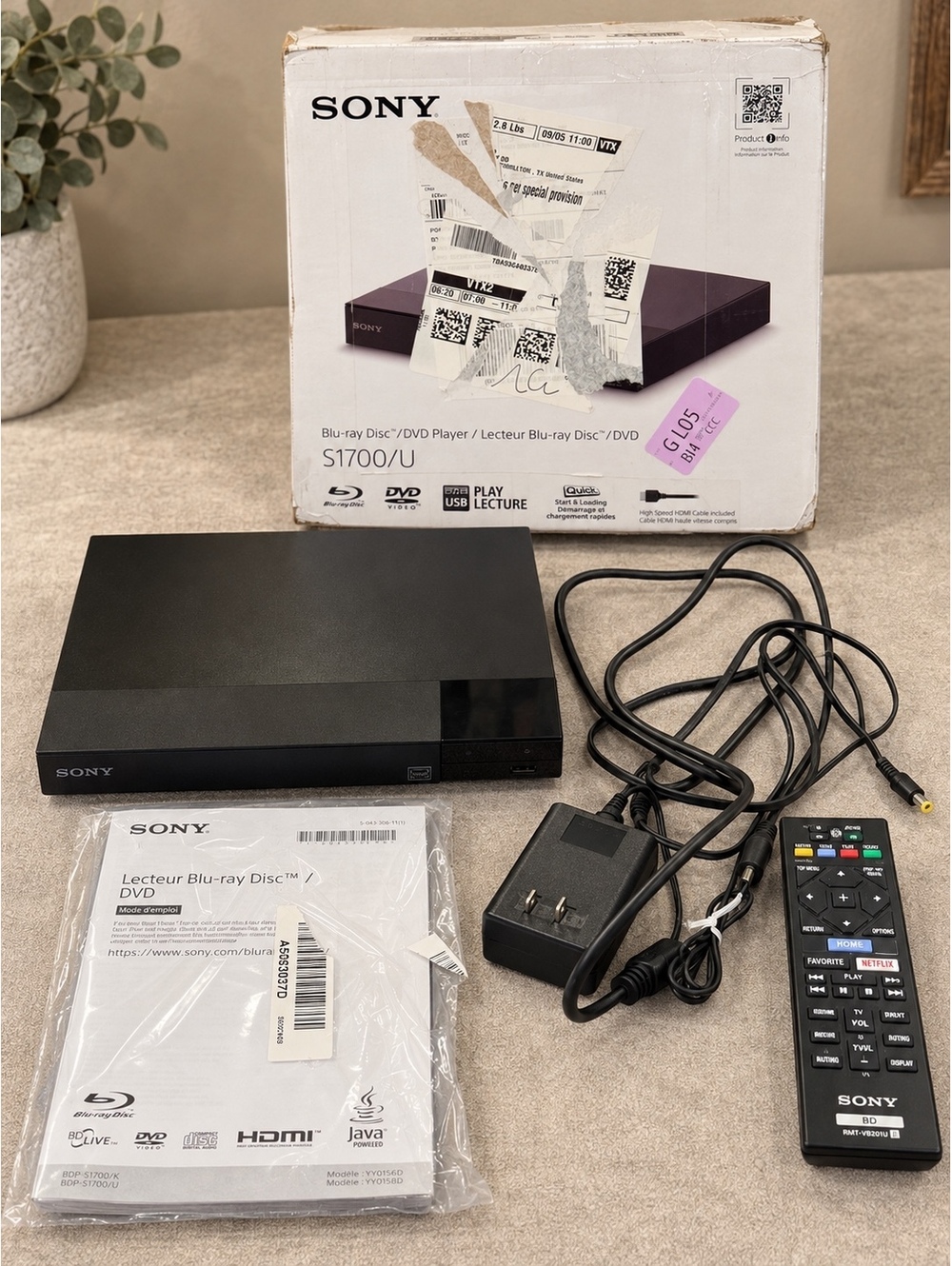 Sony S1700/U Blu-ray Disc/DVD Player with Remote and Manuals